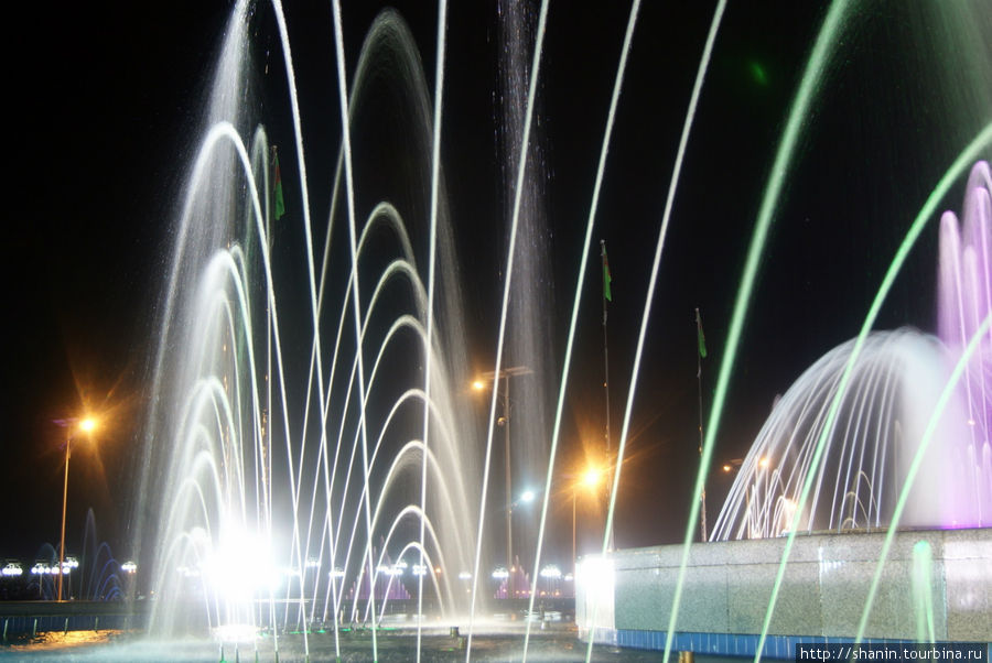 Ночная прогулка Ашхабад, Туркмения