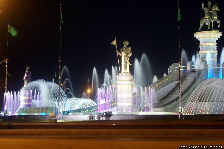 Ночная прогулка Ашхабад, Туркмения