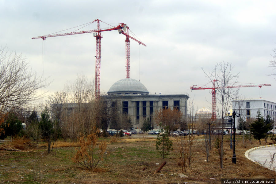 Парк литераторов Ашхабад, Туркмения