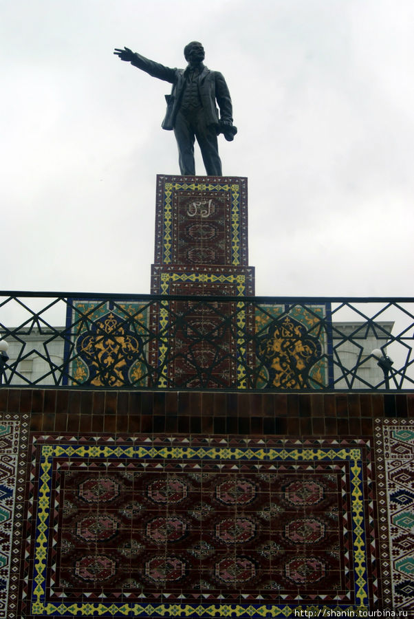 В.И. Ленин в Ашхабаде Ашхабад, Туркмения