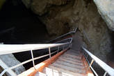 Начало спуска в Бахарденскую пещеру