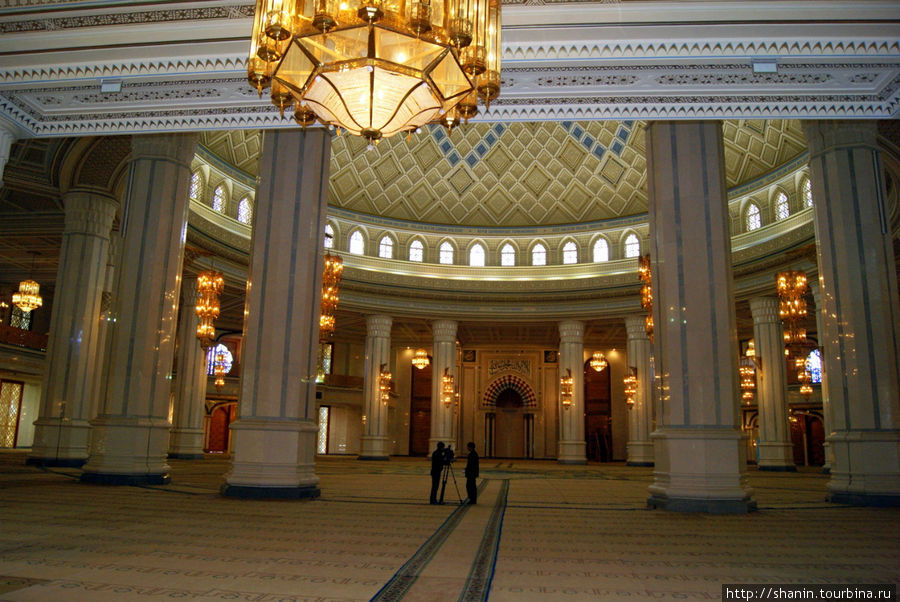 Внутри мечети Туркменбаши Рухы Кипчак, Туркмения
