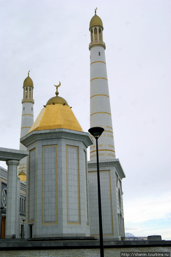 Мечеть Туркменбаши Рухы возле Ашхабада Кипчак, Туркмения