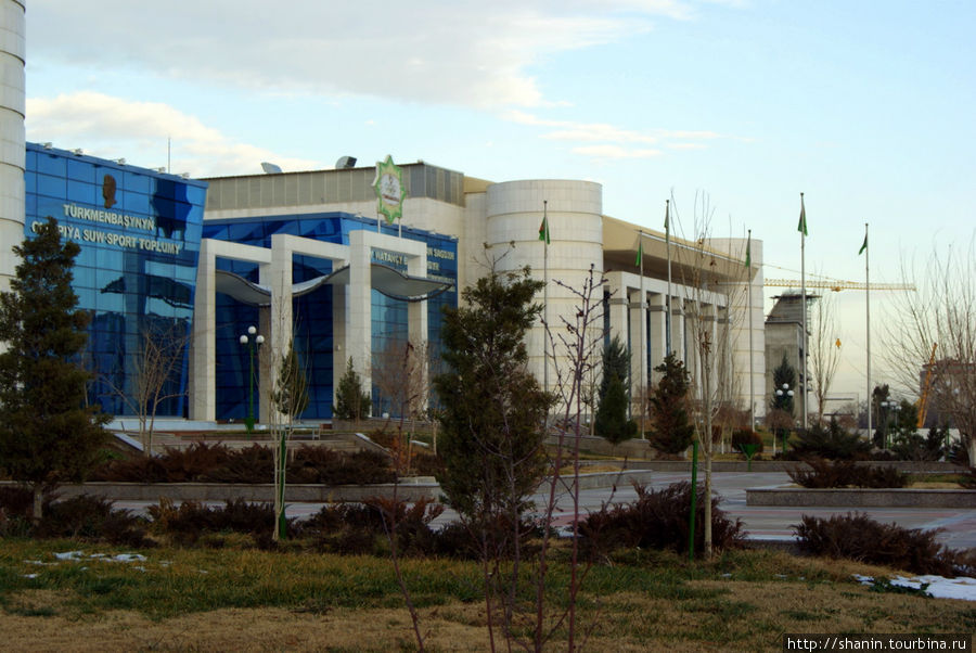 Спорткомплекс в Ашхабаде Ашхабад, Туркмения