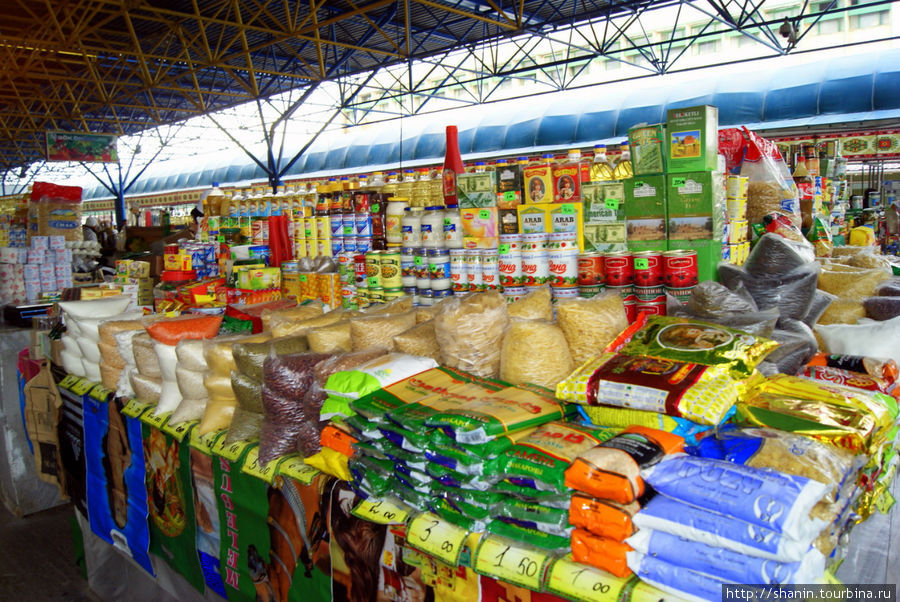 НА Текинском рынке в Ашхабаде Ашхабад, Туркмения