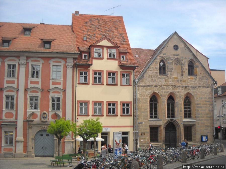 Три разных постройки Бамберг, Германия