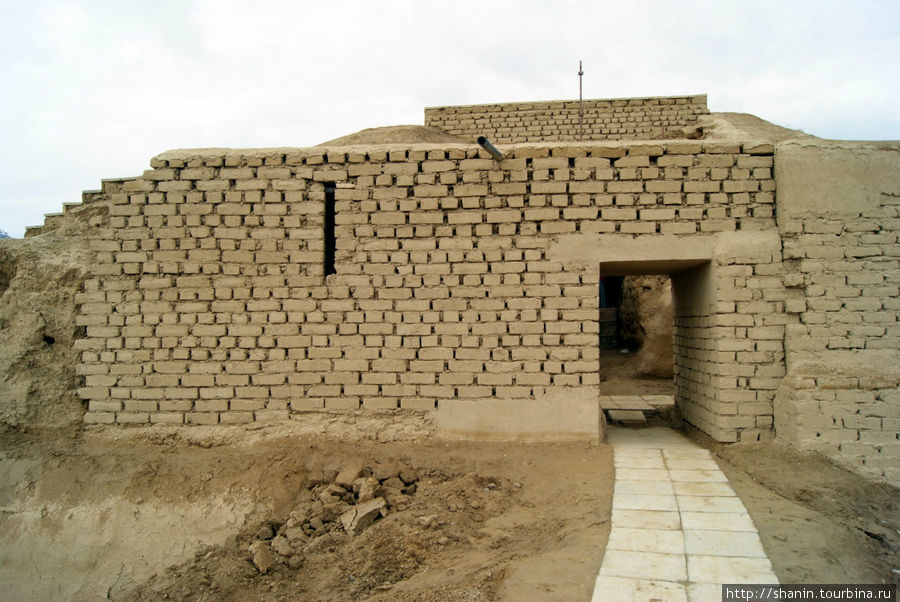 Руины Старой Нисы — частично восстановленные Столичный регион Ашхабад, Туркмения