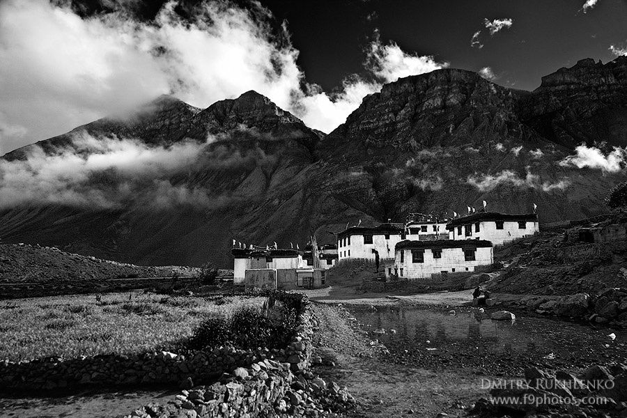 Черно-белые Гималаи Штат Химачал-Прадеш, Индия