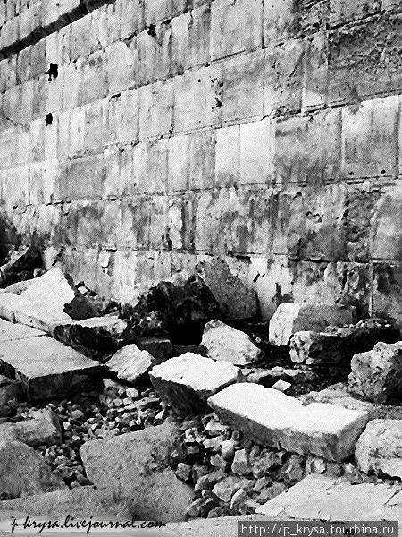 А эти камни когда-то были частью храмовой стены Иерусалим, Израиль