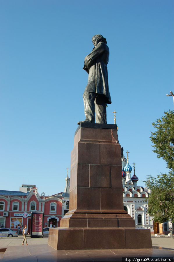 Памятник Н.Г.Чернышевскому Саратов, Россия