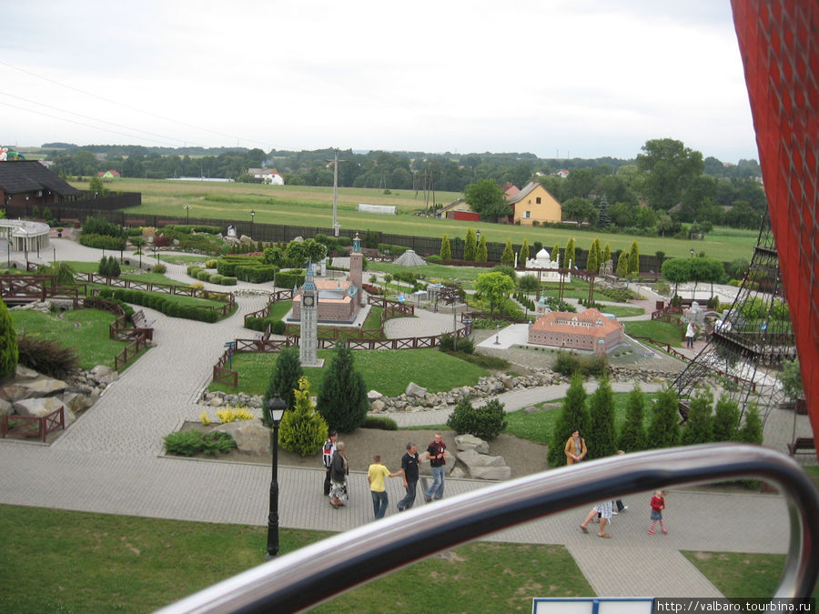 Вид с колеса обозрения на парк. Инвальд, Польша