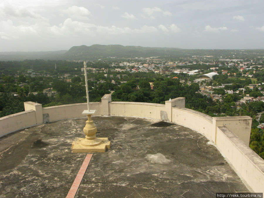На башенке что-то такое стоит Доминиканская Республика