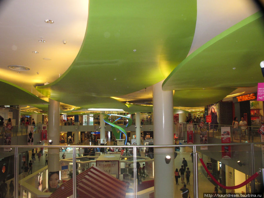 Пупсовый дизайн торгового центра. Сингапур (город-государство)