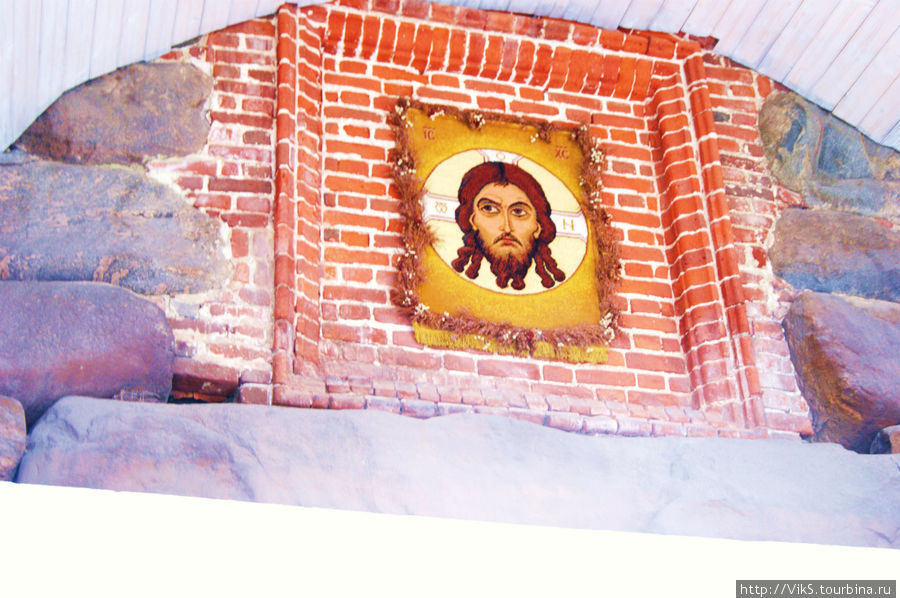 Икона Христа над Святыми воротами. Соловецкие острова, Россия