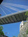 Мост через  залив в пригороде Дубровника