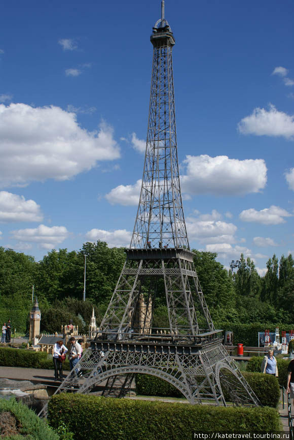 Франция. Париж. Эйфелева башня Брюссель, Бельгия
