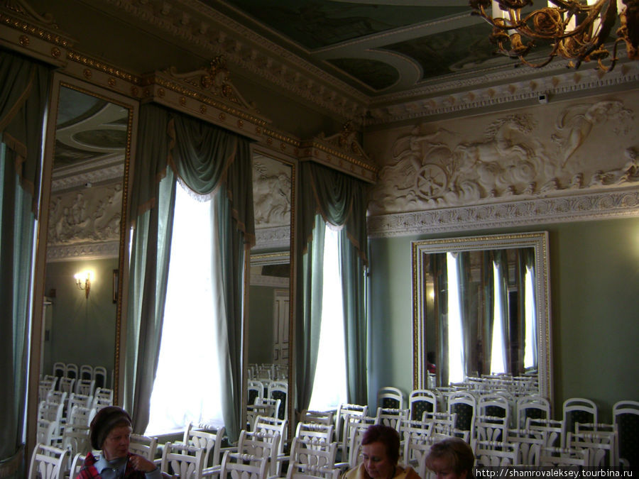 Каминный зал (Зеркальная гостиная) — место проведения концертов камерной музыки Санкт-Петербург, Россия