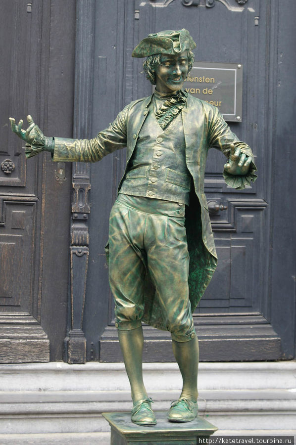 Живая статуя Брюгге, Бельгия