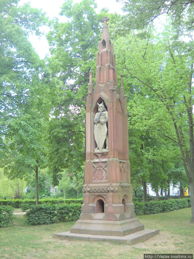 Памятник старым добрым временам Дармштадт, Германия