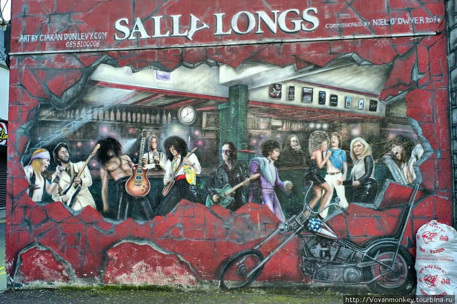 Пуб Sally Long — шикарнейшее, просто потрясающее объёмное граффити. Хотелось стоять и изучать каждую деталь. Голуэй, Ирландия