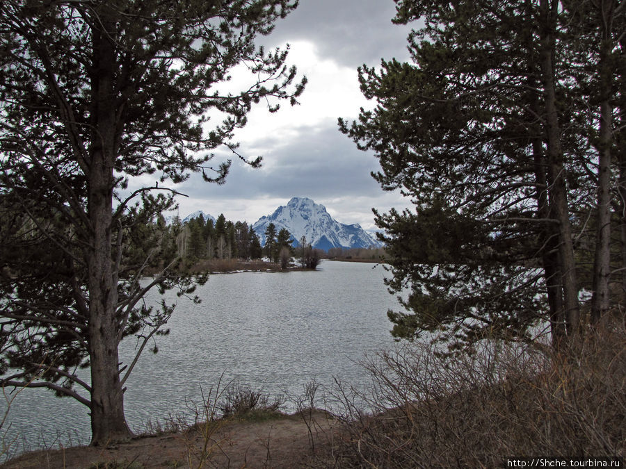 Озеро Jackson и горная гряда Teton, 120 км по пути в Джексон Национальный парк Гранд Тетон, CША