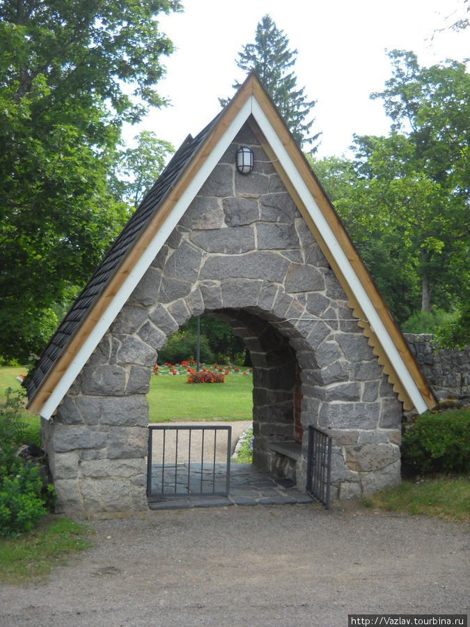 Каменные ворота Настола, Финляндия