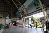 Вход на платформу в Бангкоке