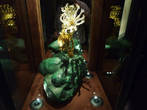 Дом-театр-музей Сальвадора Дали в Фигерас.Ювелирный зал.Каменный цветок