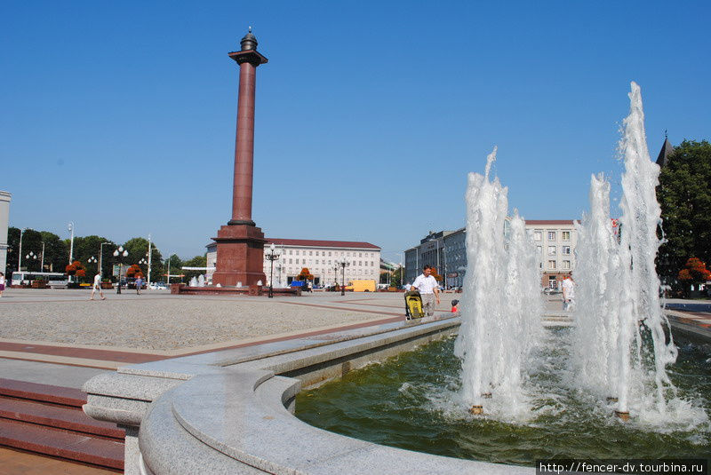 Лето на центральной площади города Калининград, Россия