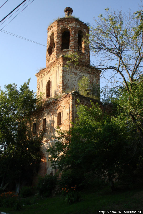 колокольня Распятского монастыря Серпухов, Россия