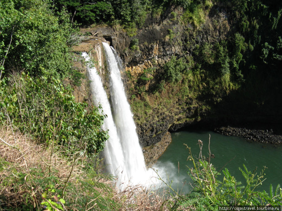 Вайлуа: Река и водопад Острова Фантазии.