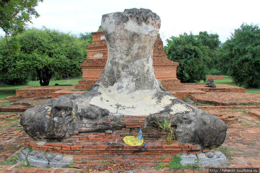Статуя Будды, Ват Ванг Чай в Аюттхае Аюттхая, Таиланд