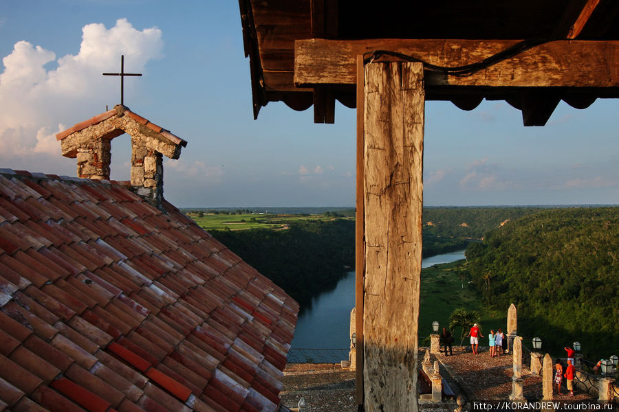 Altos De Chavon - город художников Альтос-де-Чавон, Доминиканская Республика