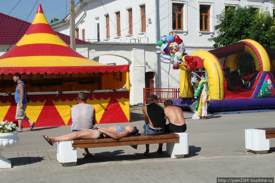 трудный жаркий день Таруса, Россия