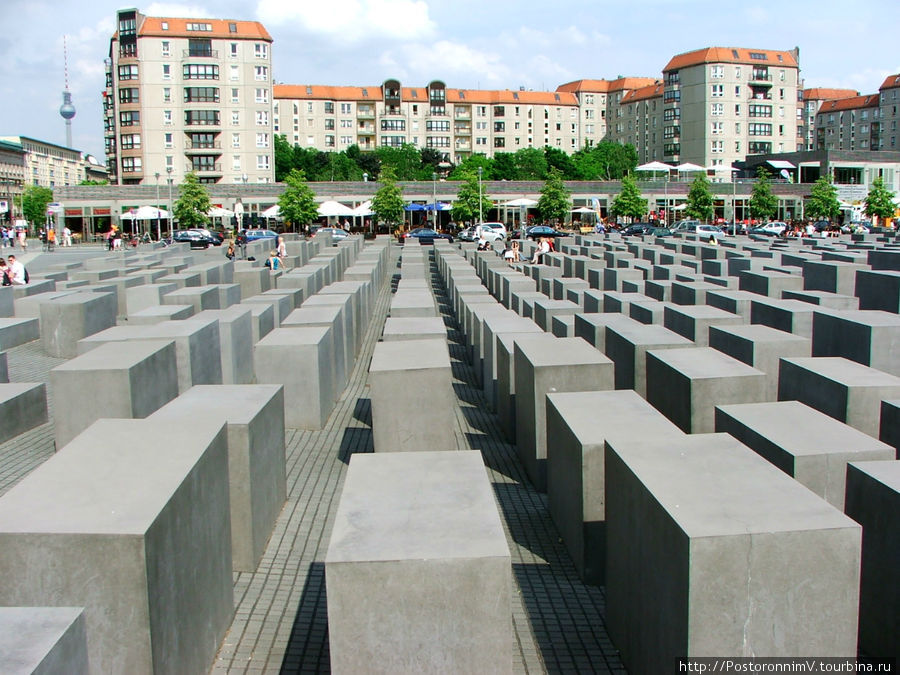 Мемориал памяти убитых евреев Европы Берлин, Германия
