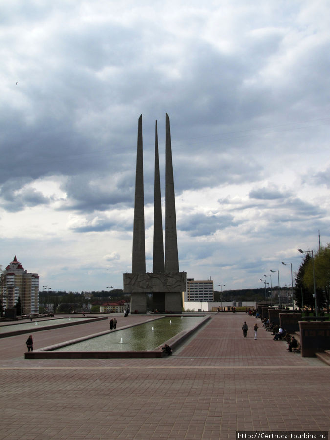 Площадь Победы — Три штыка Витебск, Беларусь