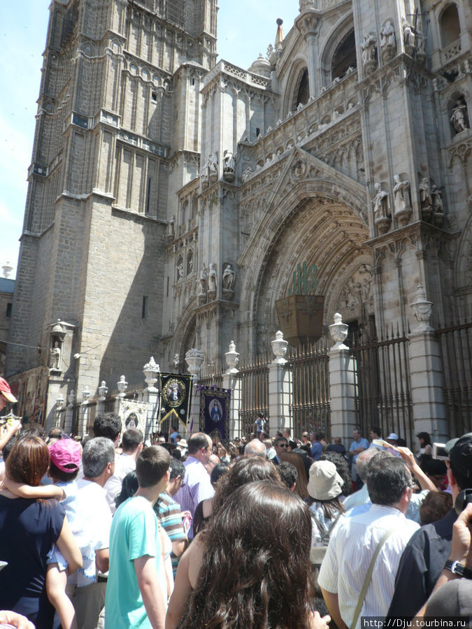 Праздник Корпус Кристи (Corpus Christi) в Толедо 2011 Толедо, Испания