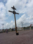 Крест на площади перед Свято- Успенским собором.