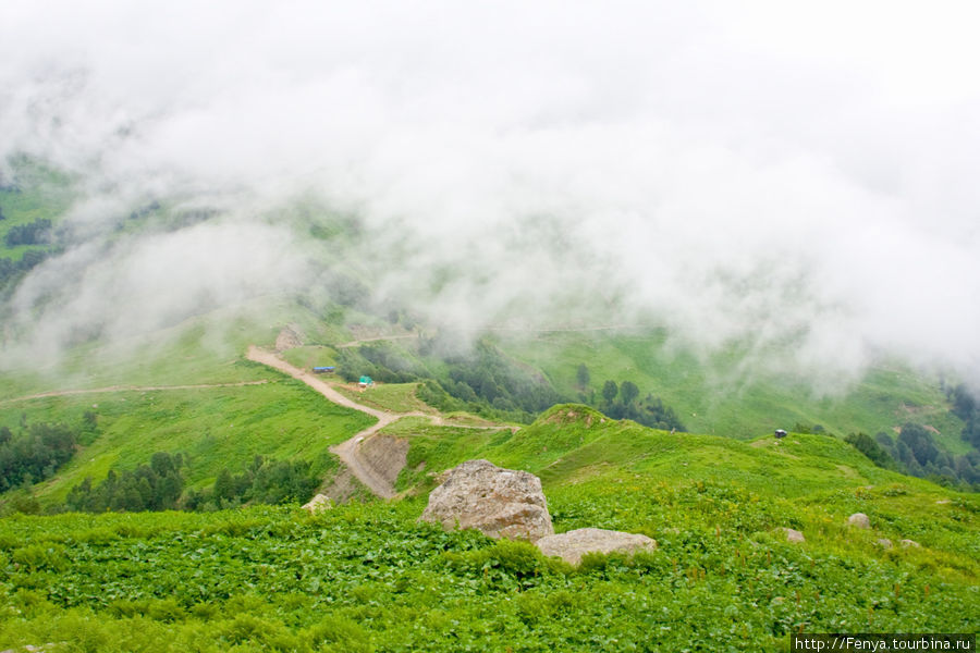 Дорога в облаках Абхазия