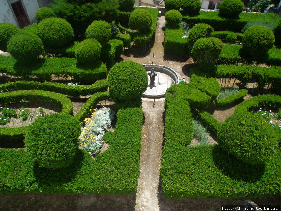 Двор в Национальном дворце Синтры. Синтра, Португалия