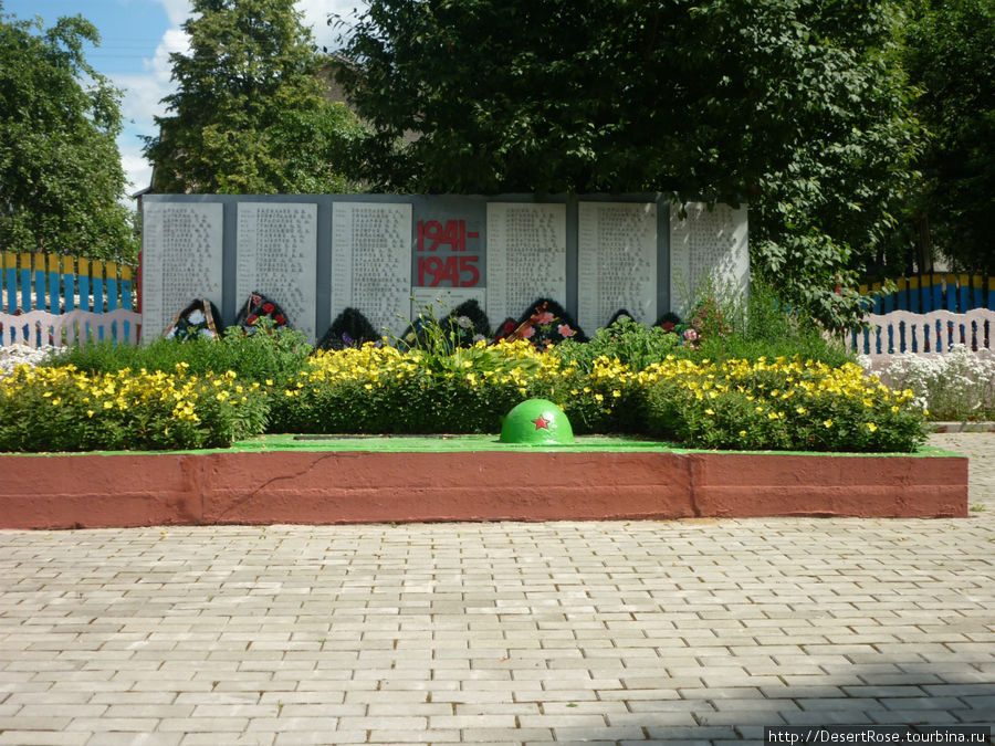 памятник, погибшим в ВОВ Езерище, Беларусь