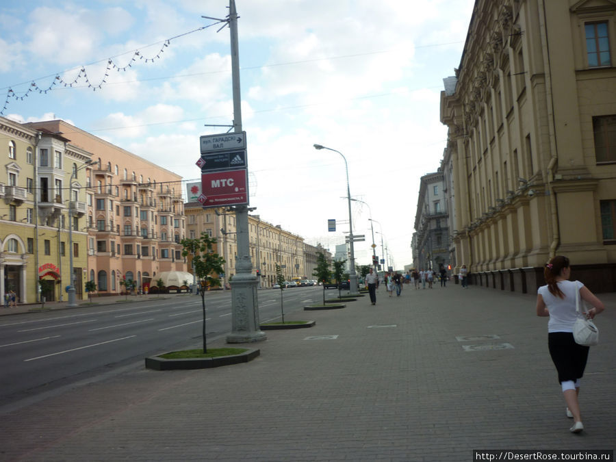 гуляя по центральной улице Минска Минск, Беларусь