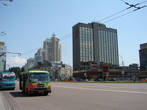 Площа ПЕРЕМОГИ (Площадь ПОБЕДЫ). Вид в сторону бульвара Шевченко.