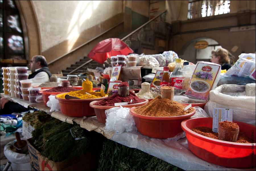 Продукты ереван. Армянский рынок в Ереване. Рынок в Ереване продуктовый. Вещевой рынок в Ереване.