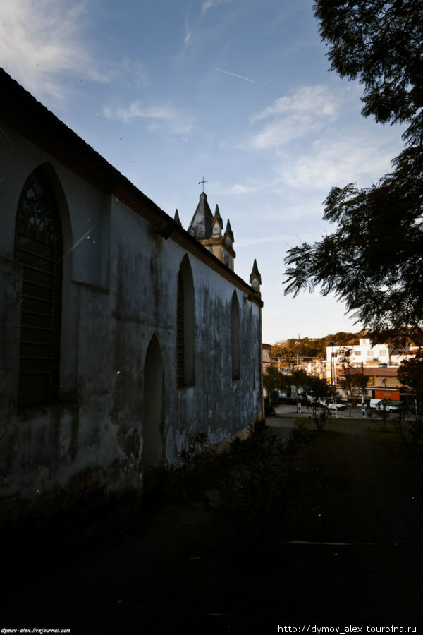 Церковь в городе Мигел-Перейра, Бразилия