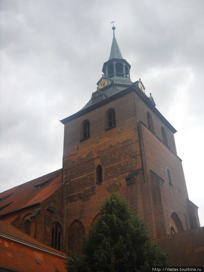 Церковная колокольня Люнебург, Германия