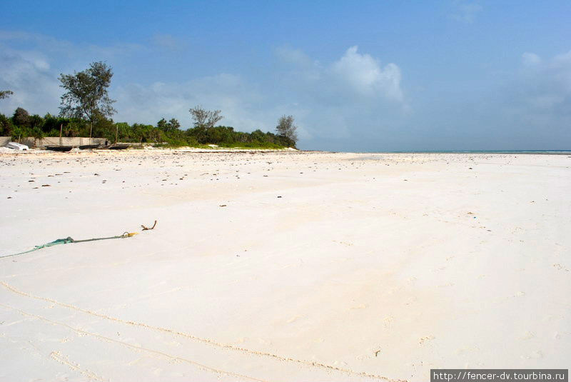 Местами ширина пляжей просто невероятна Остров Занзибар, Танзания