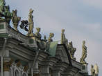 Скульптуры на Зимнем дворце