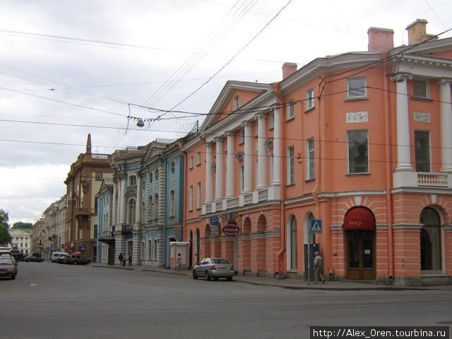 Дом с четырьмя коллонадами 1750-е, 1809 арх. Луиджи Руска Санкт-Петербург, Россия