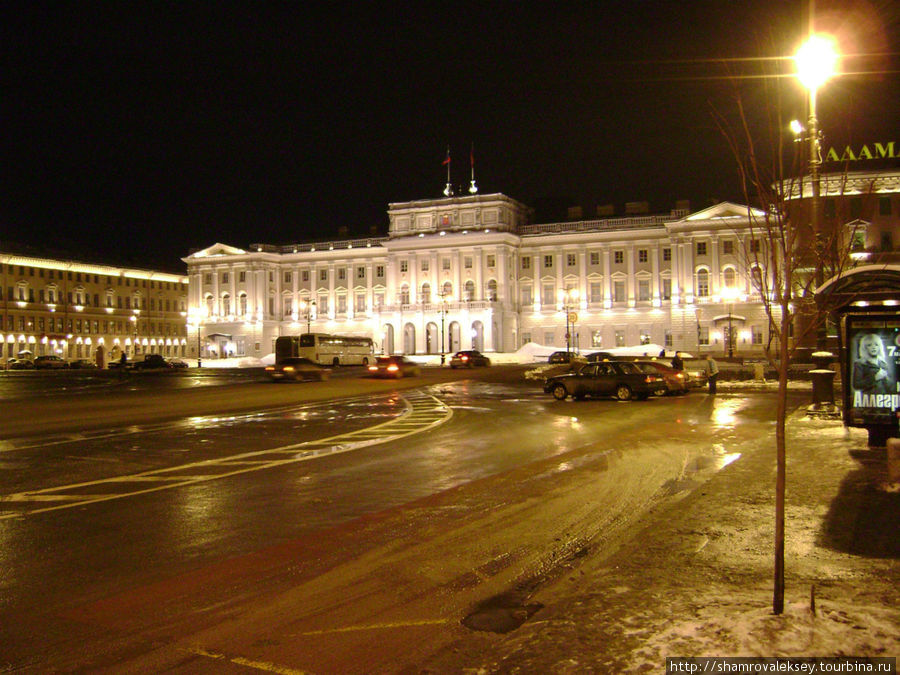 Исаакиевская площадь ночью Санкт-Петербург, Россия